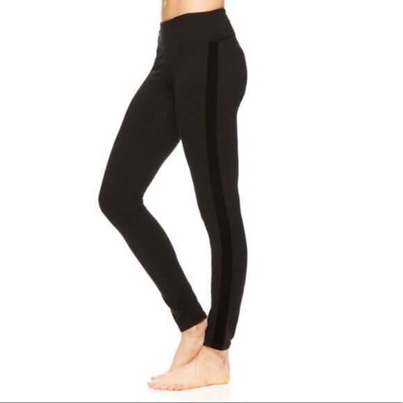 GAIAM Black Leggings with Side Stripe NWOT - Picture 2 of 15